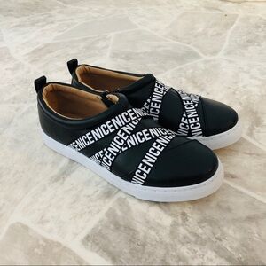 NWOT Qupid vegan faux leather bandage Black NICE print slip on shoes size 7